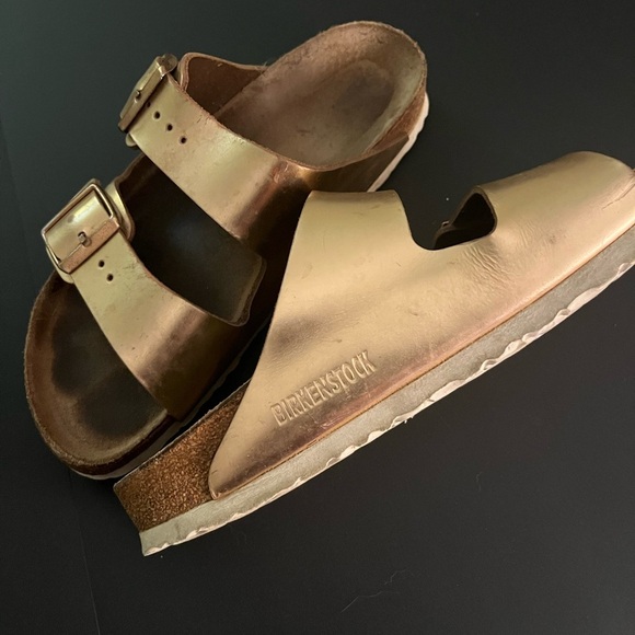 Birkenstock gold Arizona sandals women’s 40 - Picture 4 of 4